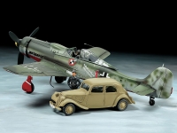 1/48 Focke-Wulf Fw190 D-9 JV44 & Citroen Traction 11CV Staff Car Set